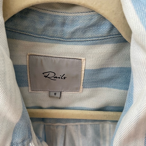 Distressed rails button up - Picture 2 of 3